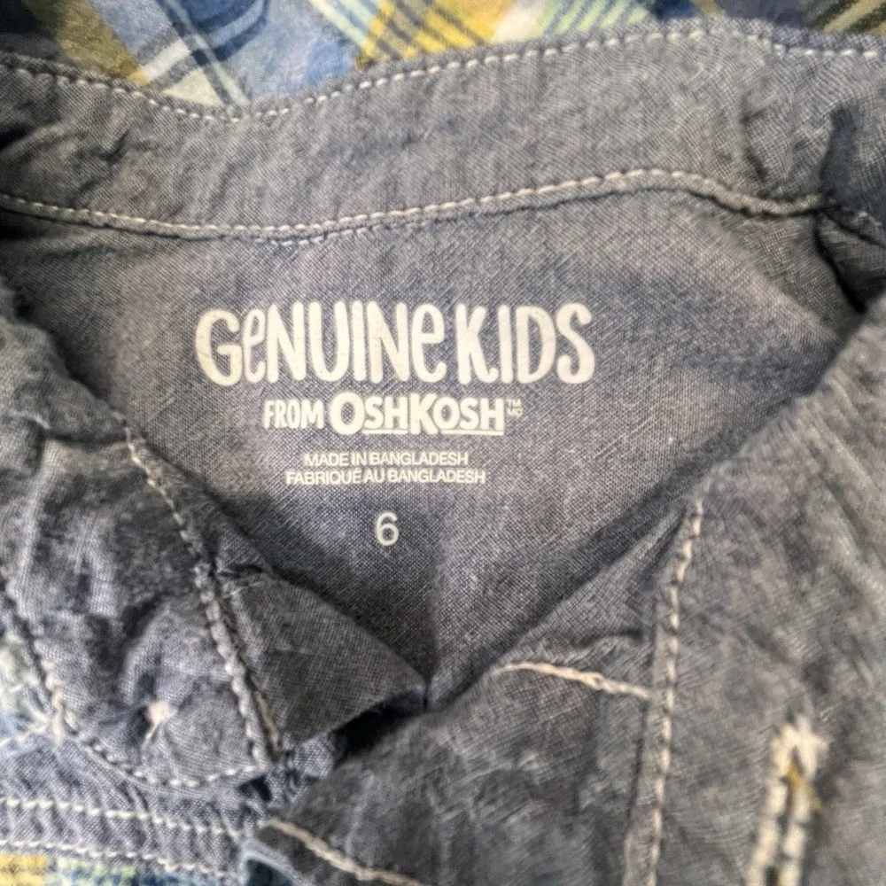 Genuine Kids by OshKosh B'gosh Plaid Button-down Long-Sleeve Shirt - Size 6